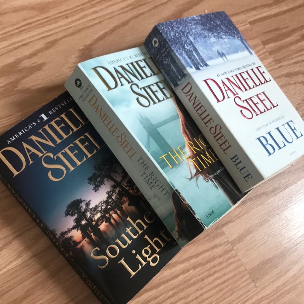Best D.S. 3 Books